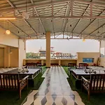 Vaccinated Staff- Townhouse Oak Gk Residency