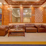 Vaccinated Staff- Townhouse Oak Gk Residency