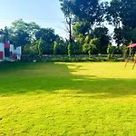 Nandini Homestay