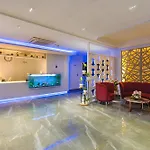 Hotel Kailash Plaza