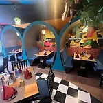 Av Royale Gms Road