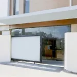 Super Townhouse Isbt Dehradun