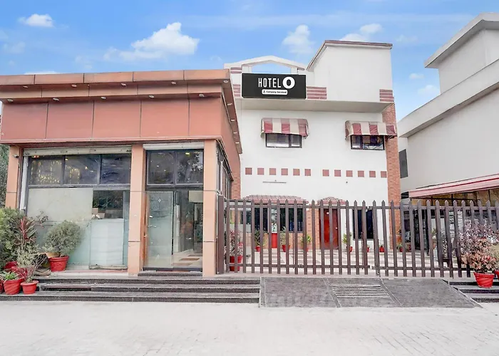 Hotel O Tyagi Road Near Railway Station