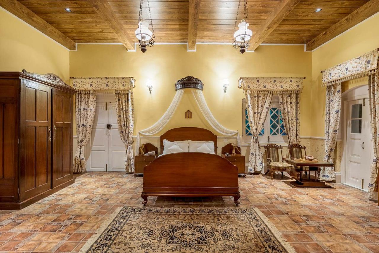 Stayvista At 3br Normandy House Villa Dehradun