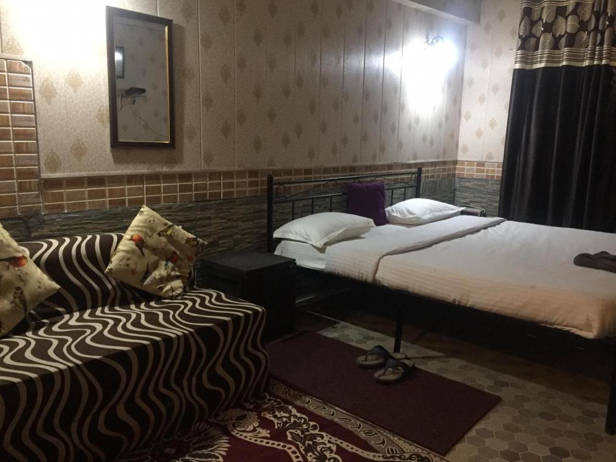 O Hya's Hotel Dehradun