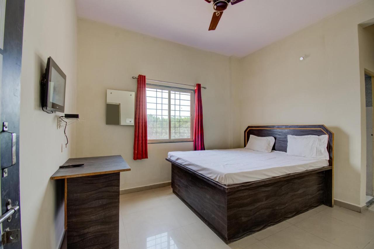 Hotel Spot On 63128 Vinayak 3*