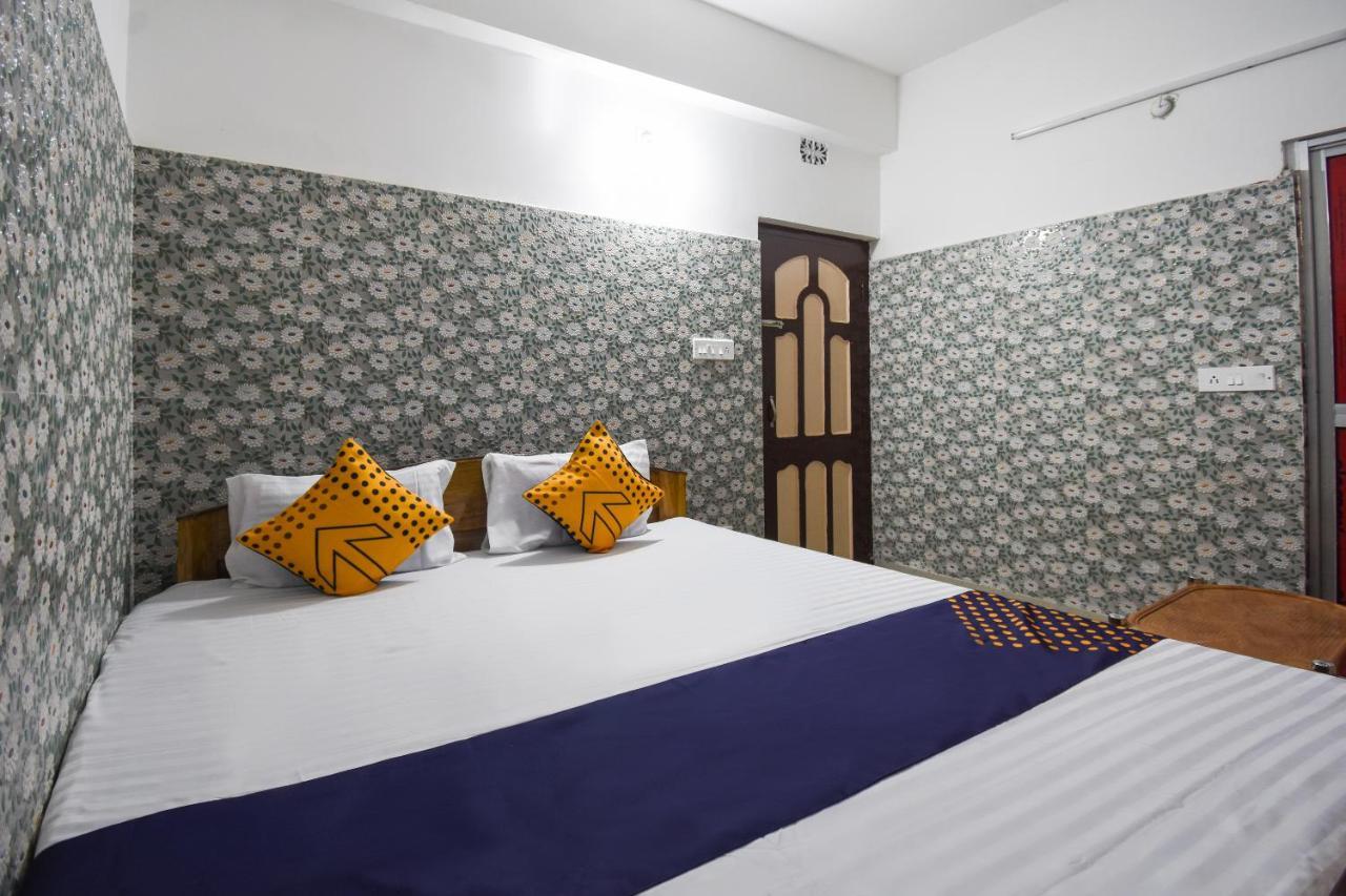 Spot On 63128 Vinayak Hotel