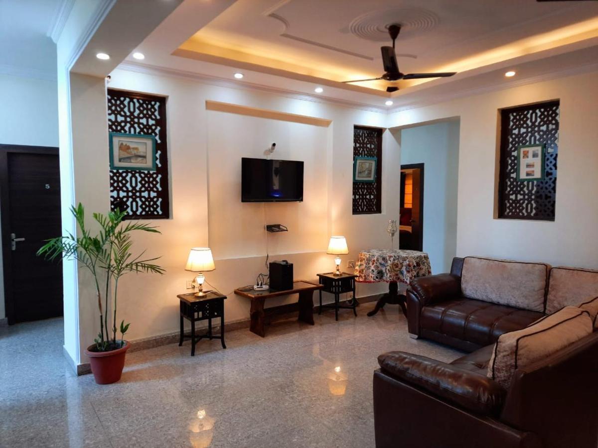 Riverside Homes Homestay *