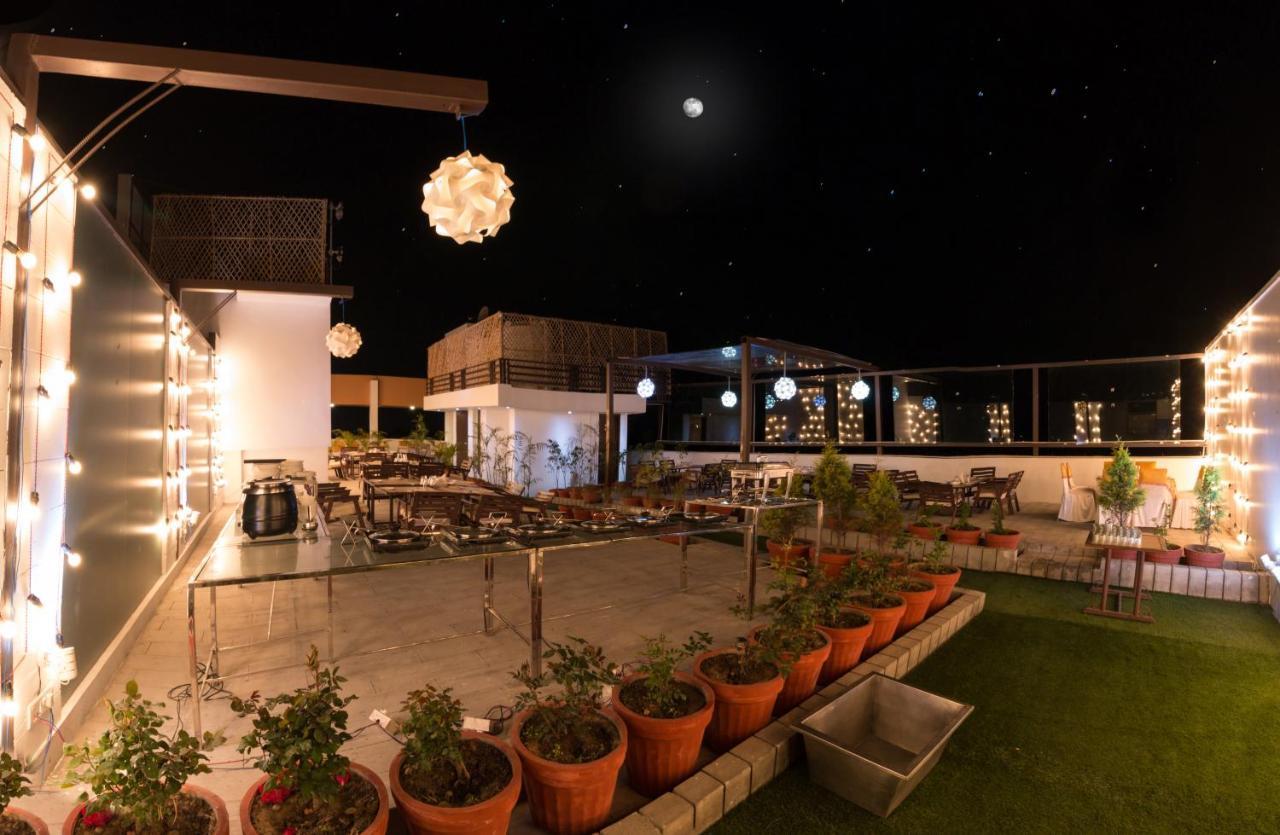 The Solitaire Express Hotel 3*