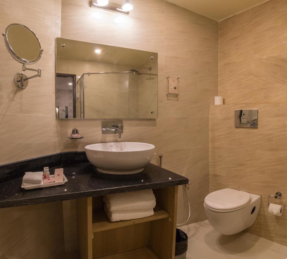 The Solitaire Express Hotel