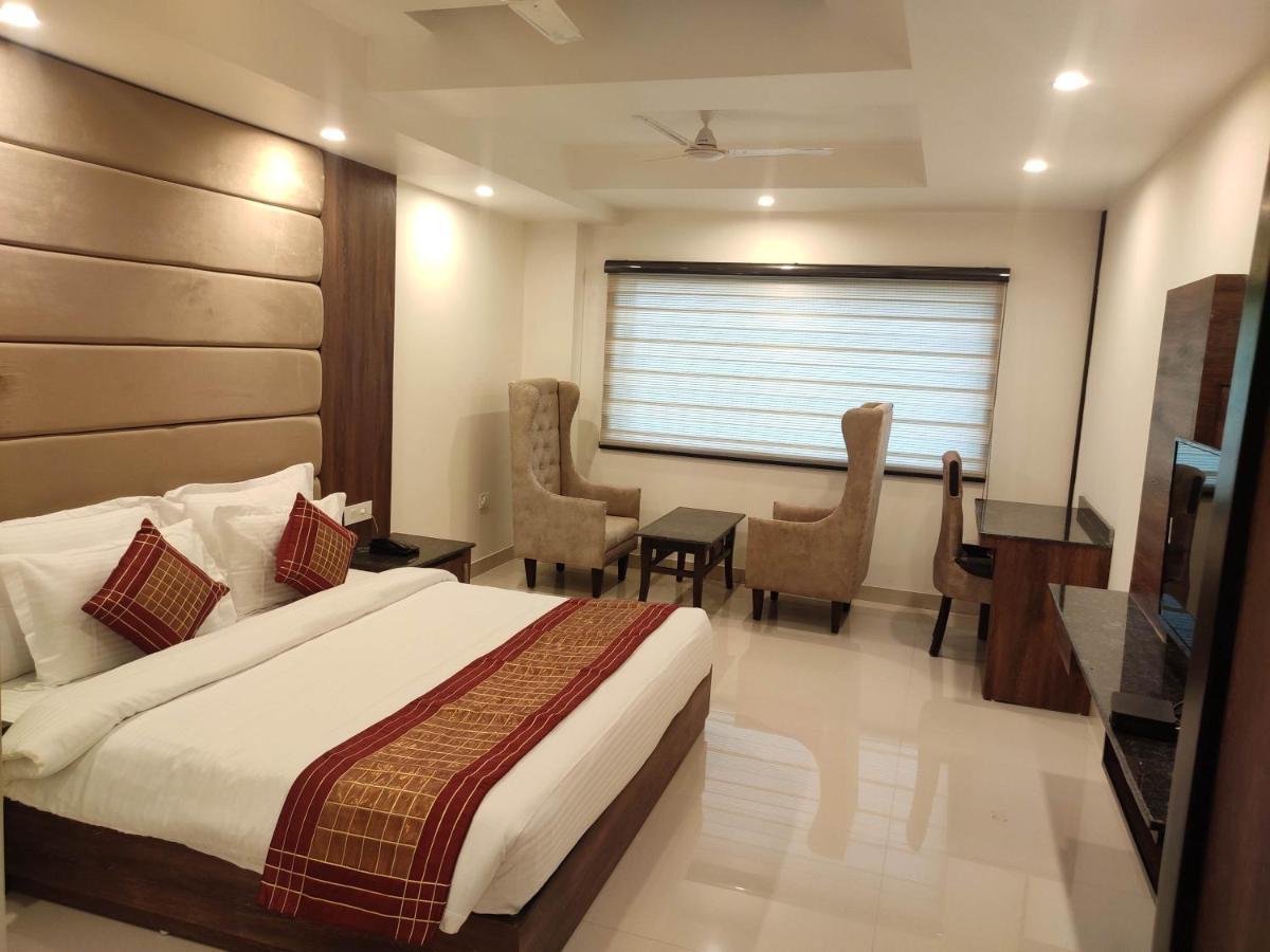 Hotel Nj Portico Dehradun