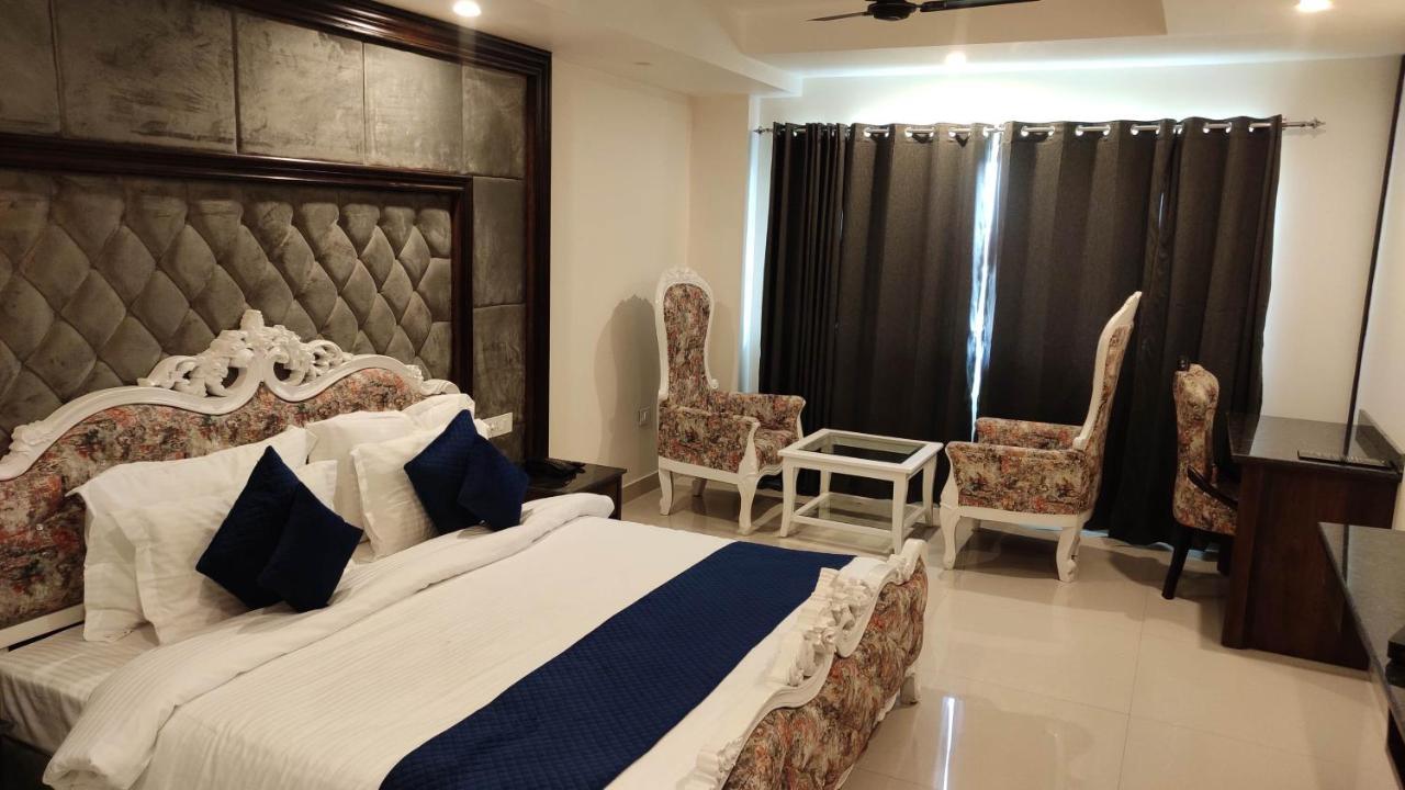 Nj Portico Hotel Dehradun