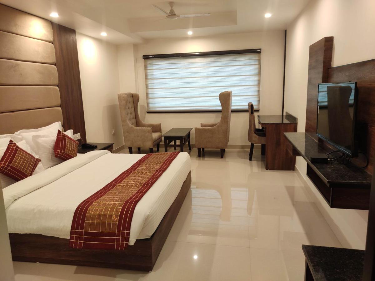 Nj Portico * Dehradun