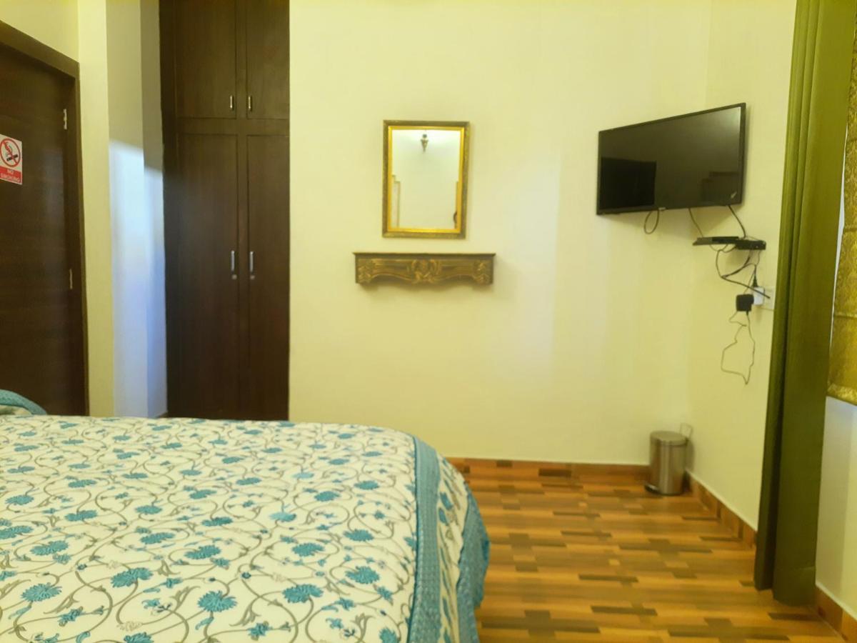 Riverside Homes Homestay *