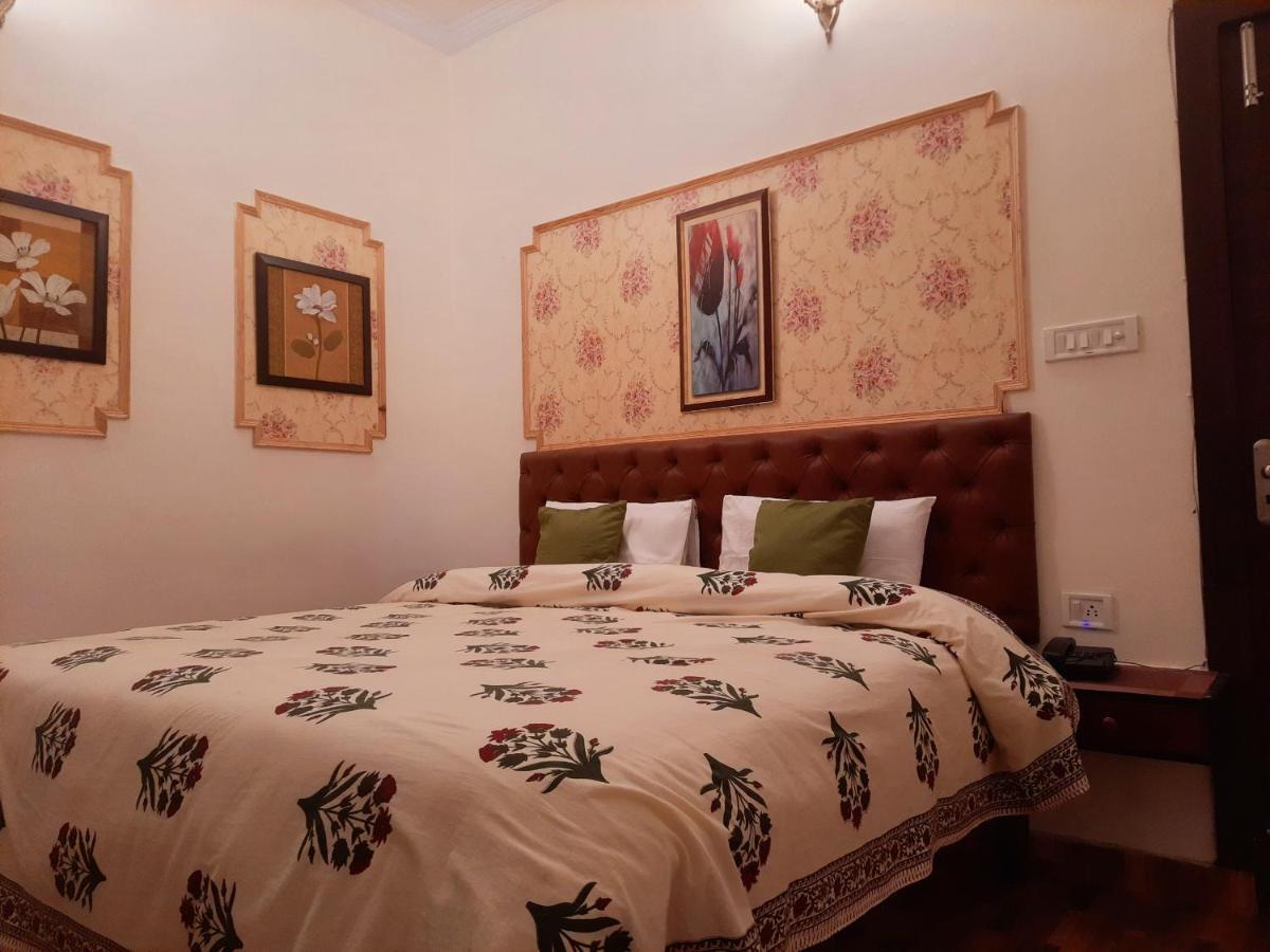 Riverside Homes Homestay