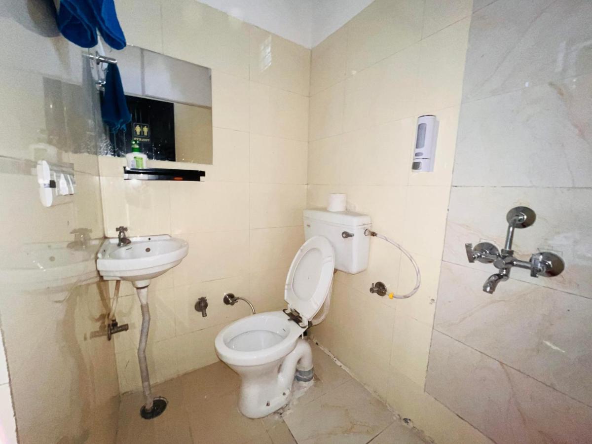 Nomads House Hostel