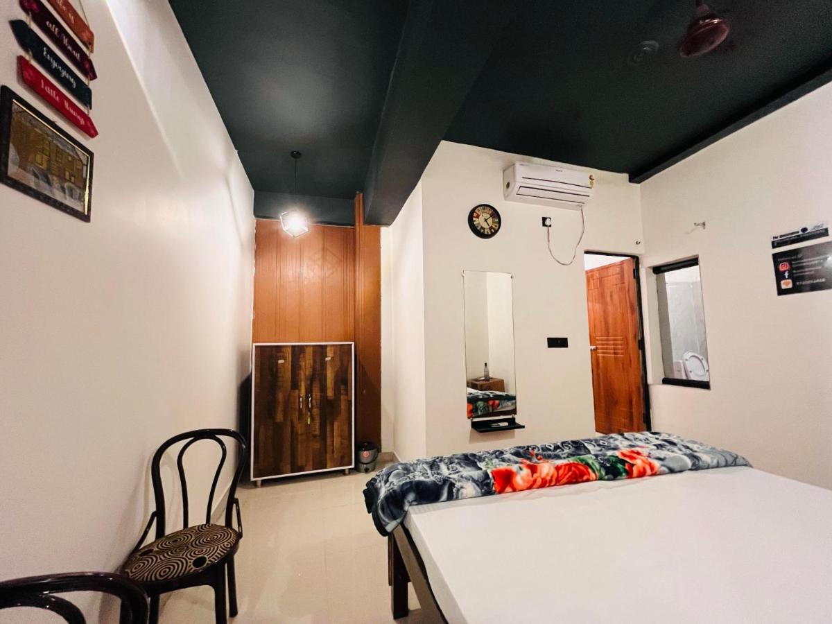 Nomads House Hostel