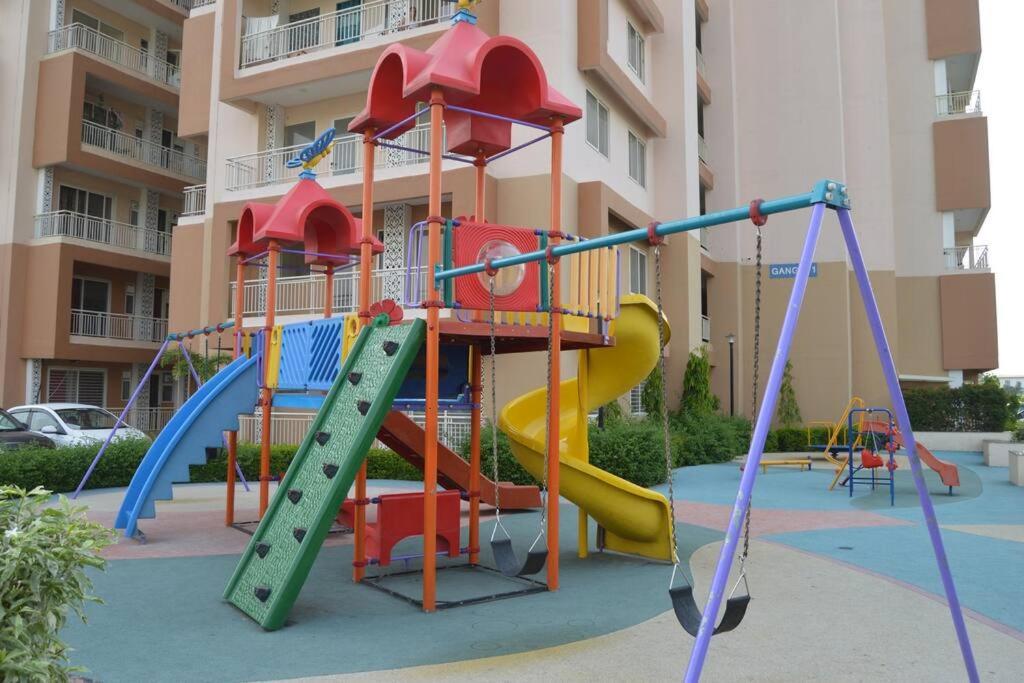 2 Bed Independent In Apartment