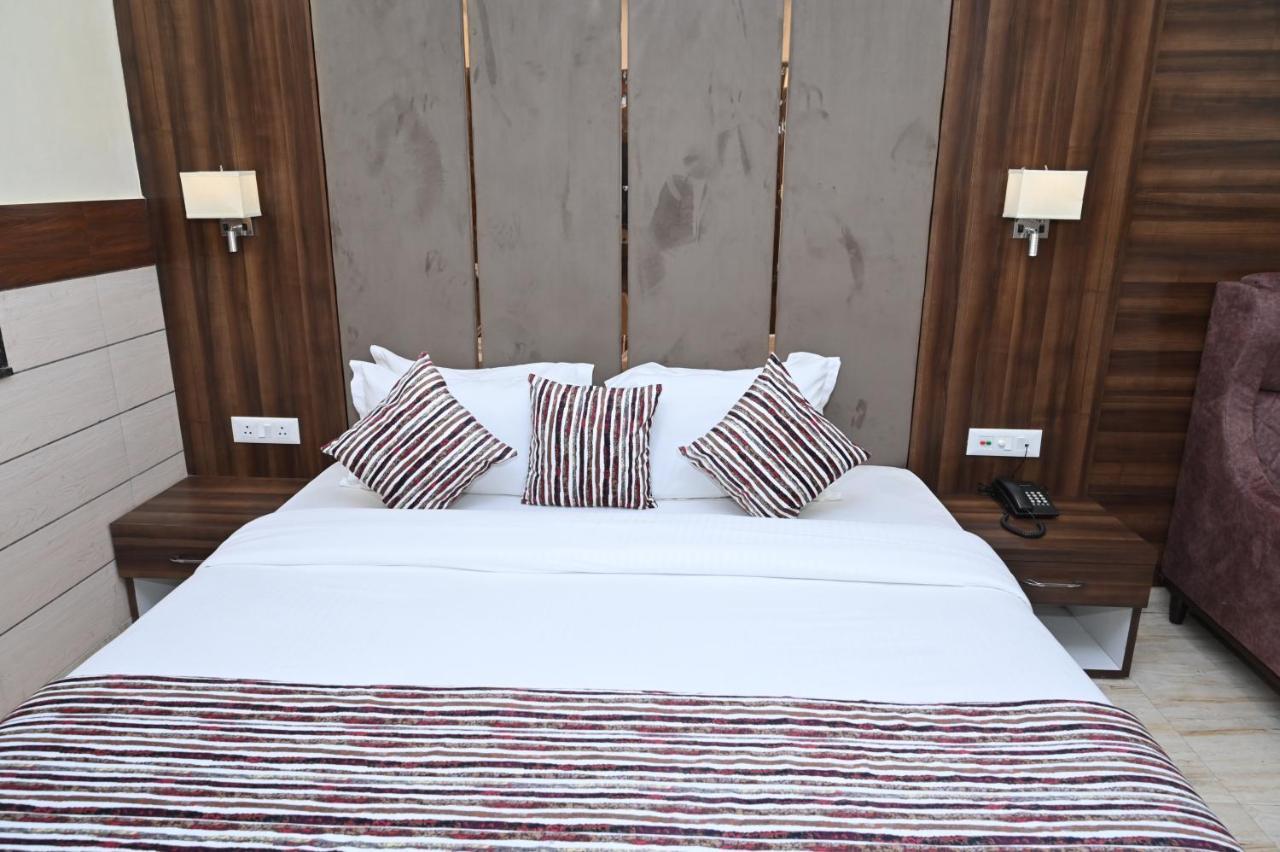 Hotel Vasdaa Grand Dehradun