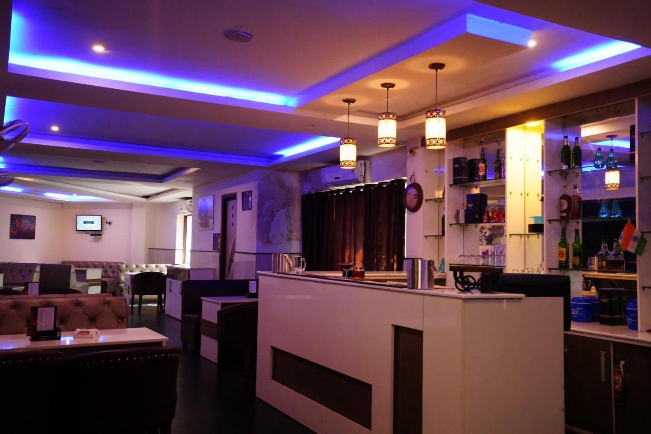 Hotel Gaurab Near Paltan Bazaar Dehradun