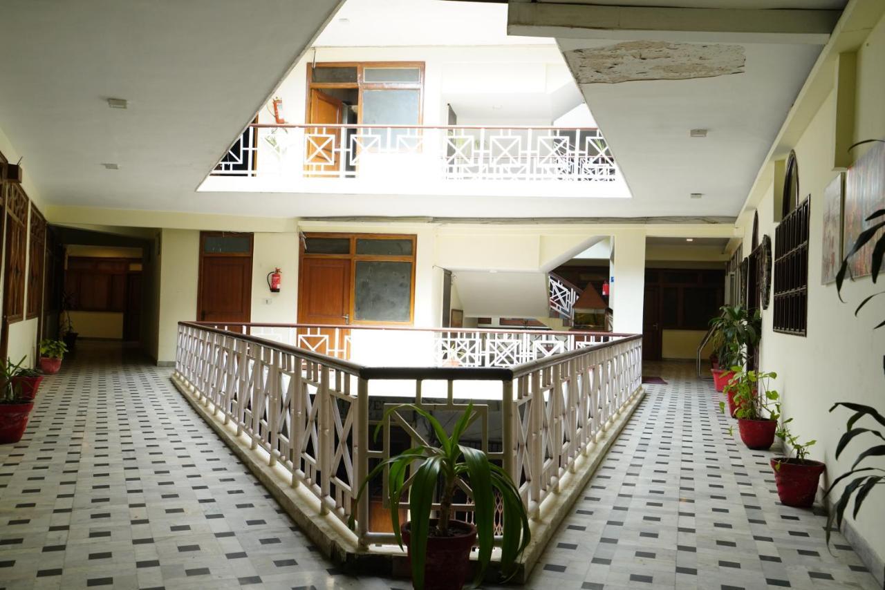 Gaurab Near Paltan Bazaar 3*