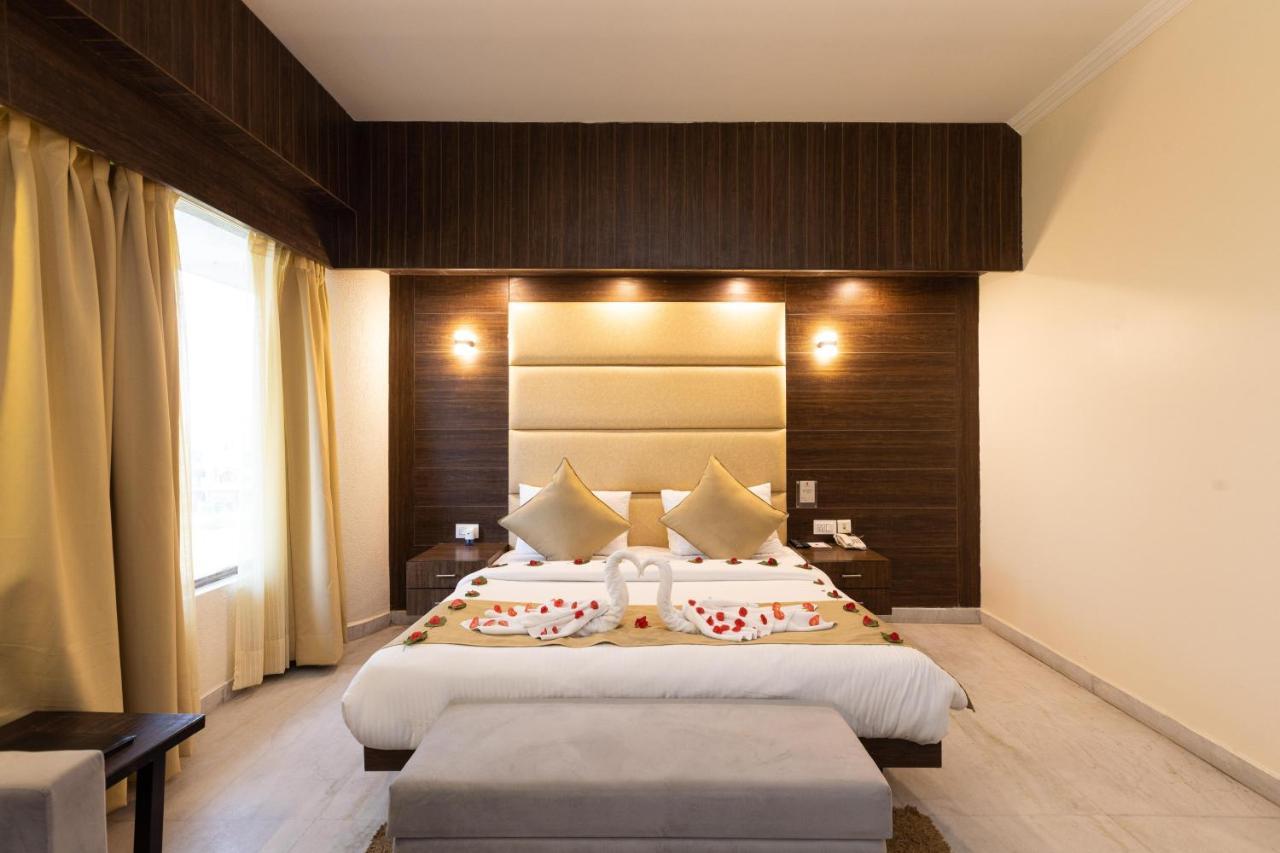 The Solitaire 4*