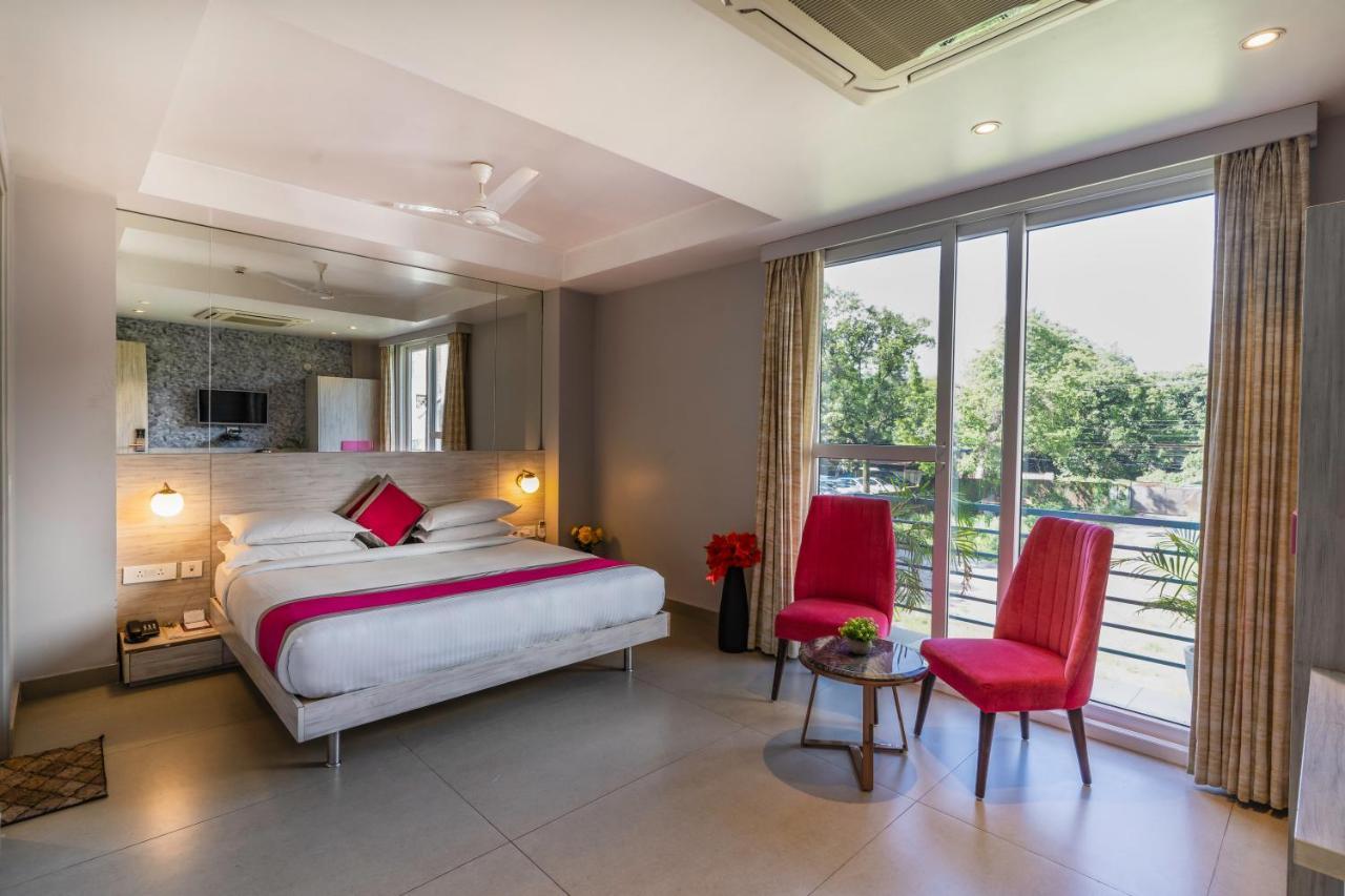 Hotel Kailash Plaza