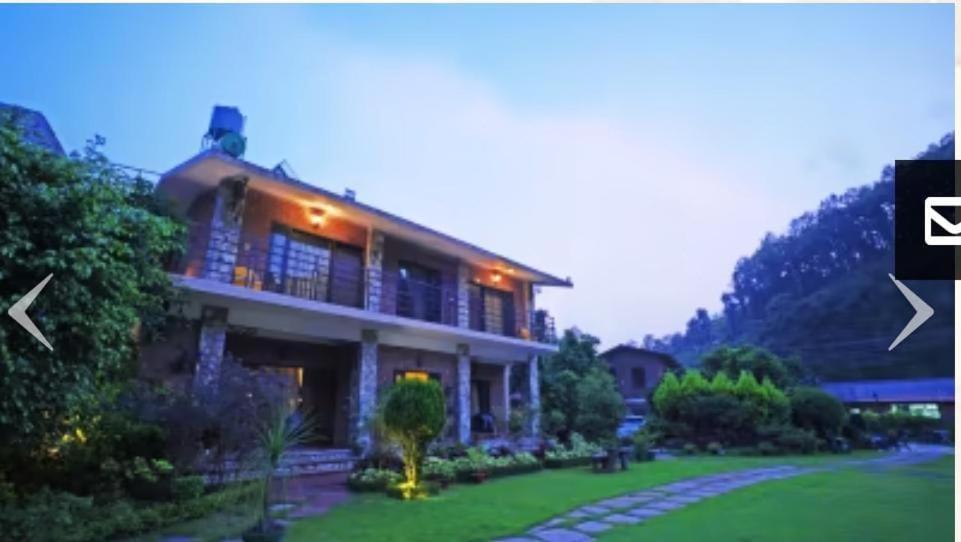 Stone Hotel *