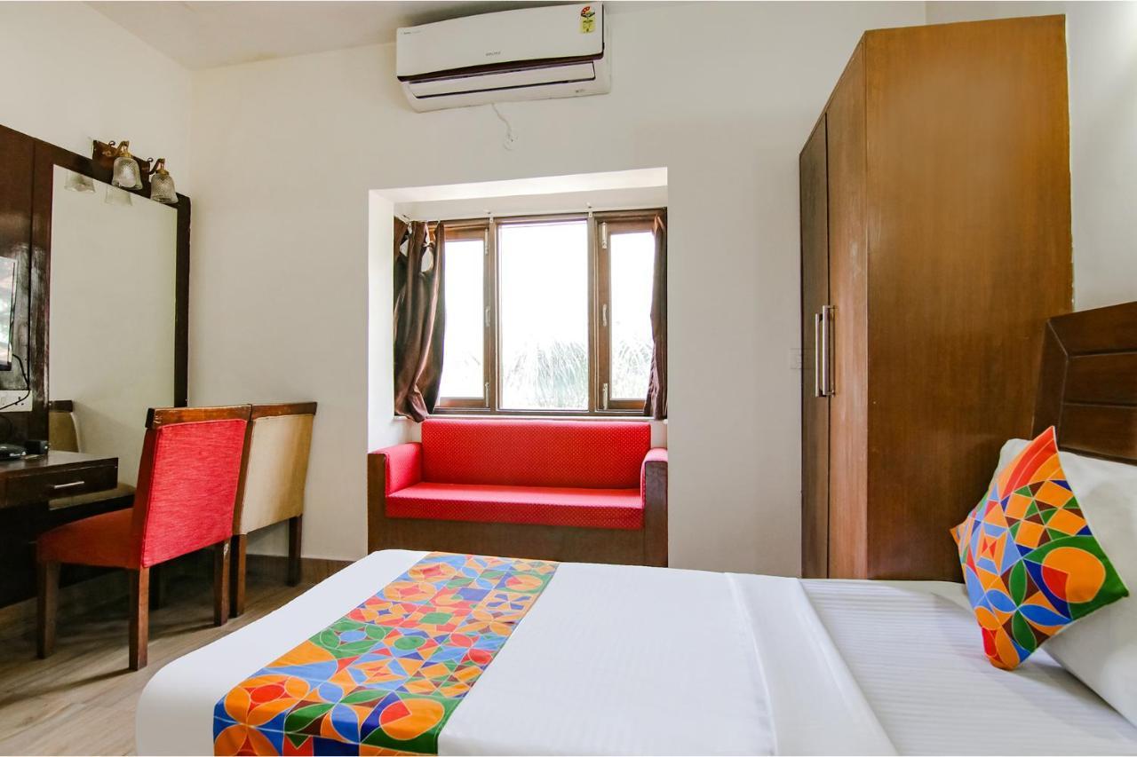 Fabhotel The Majestic 3*