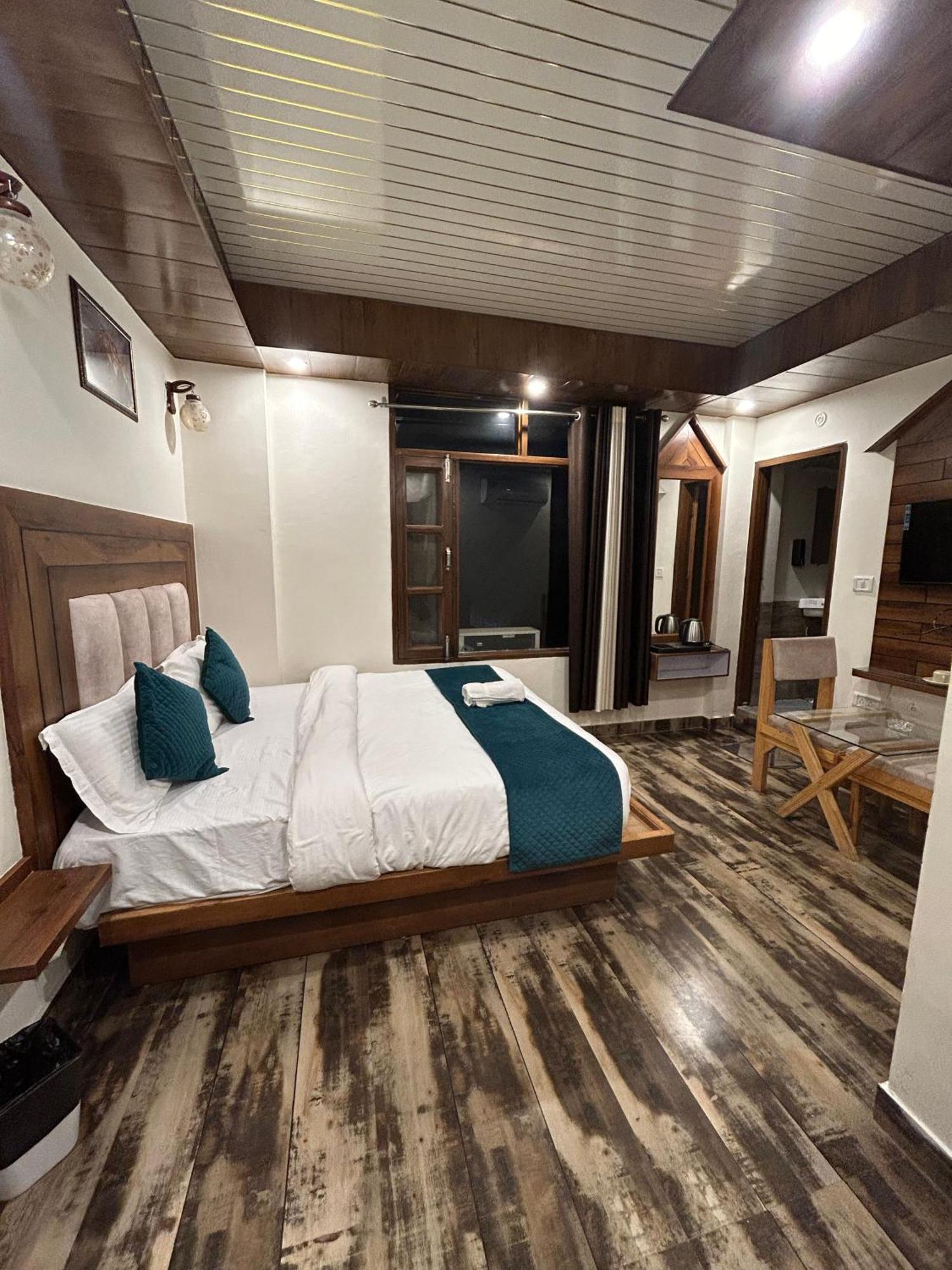 Royal Orbit By Arony Hospitality Dehradun