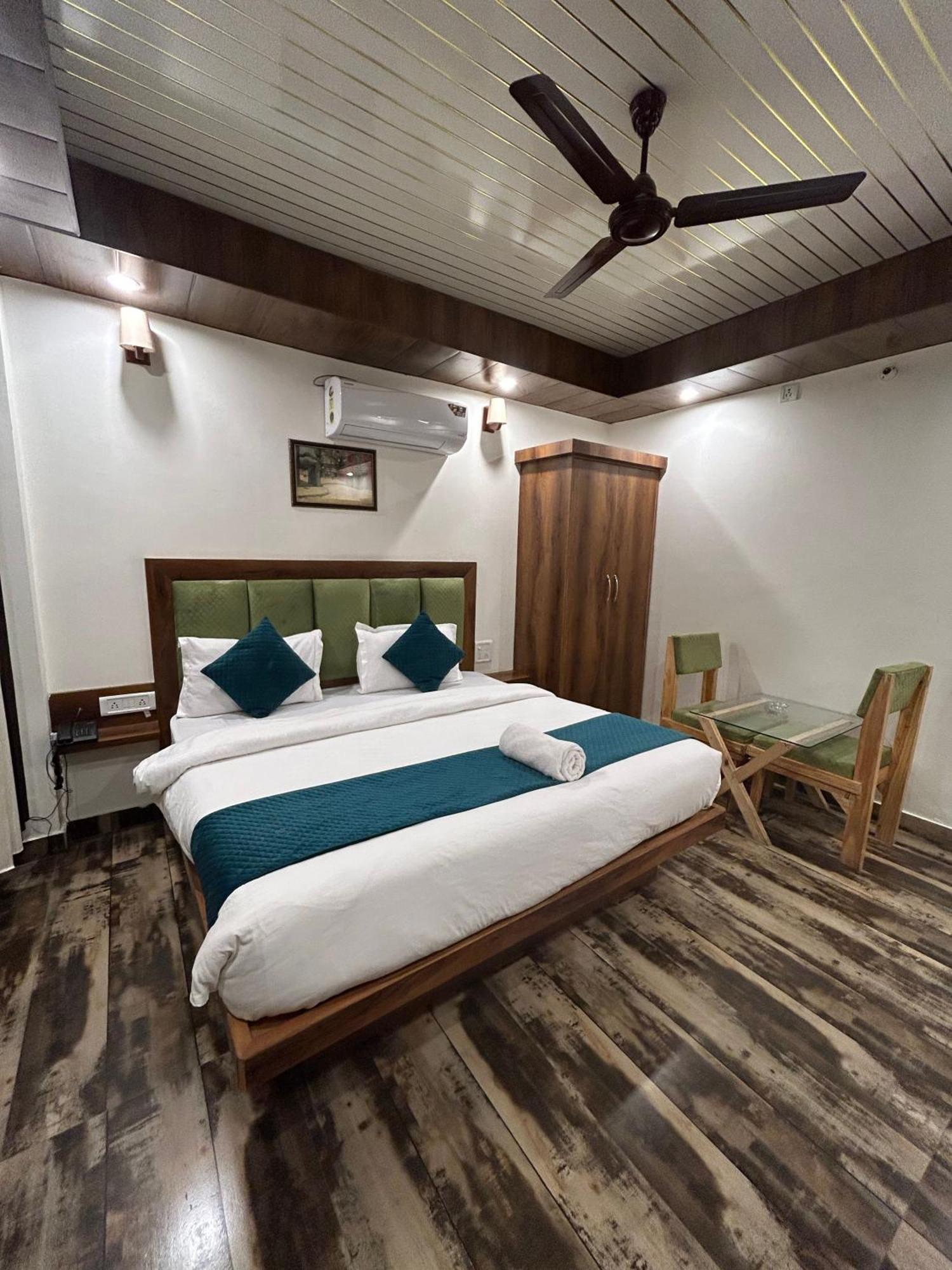 Royal Orbit By Arony Hospitality 3*