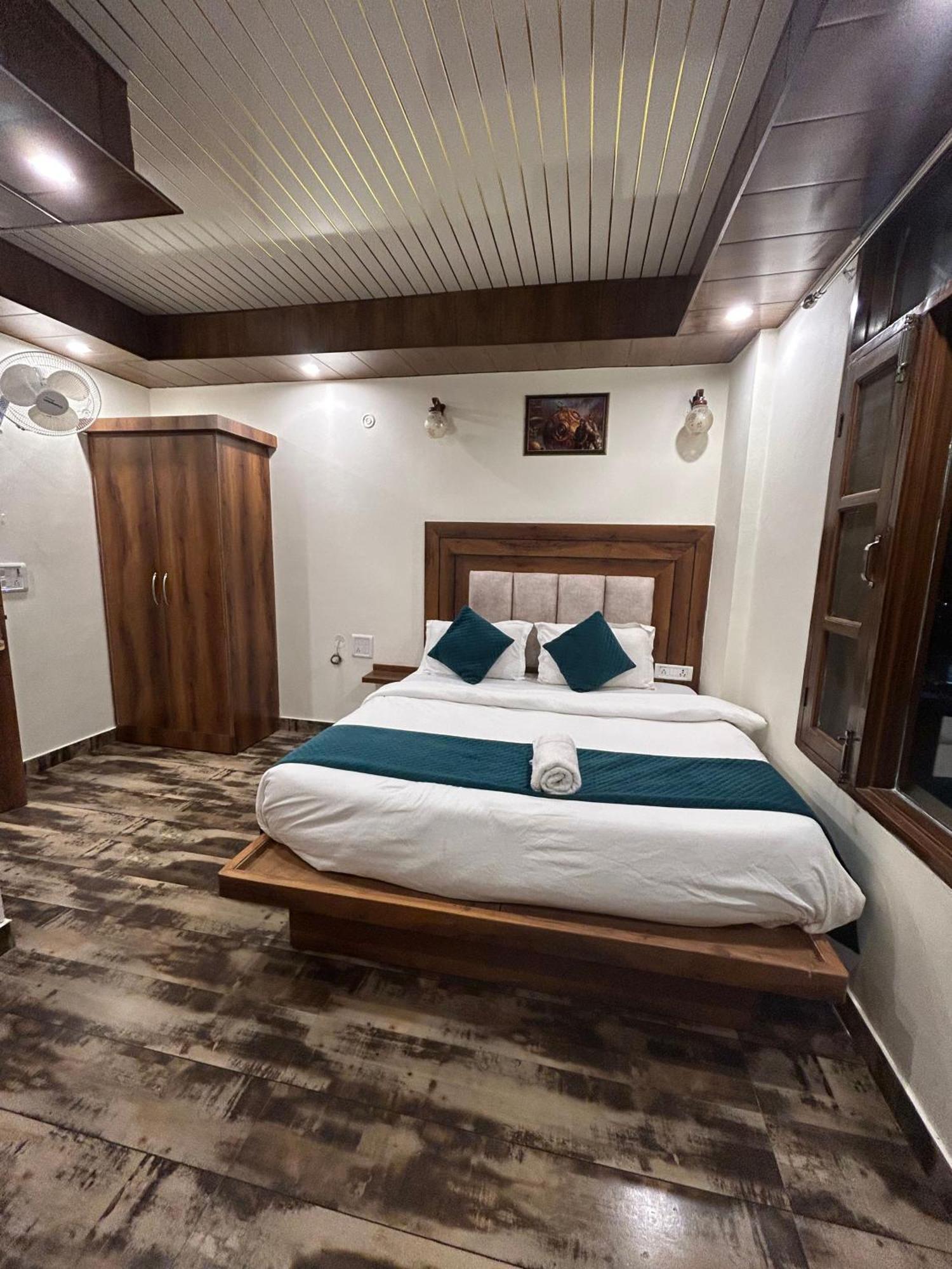 Royal Orbit By Arony Hospitality Hotel 3*