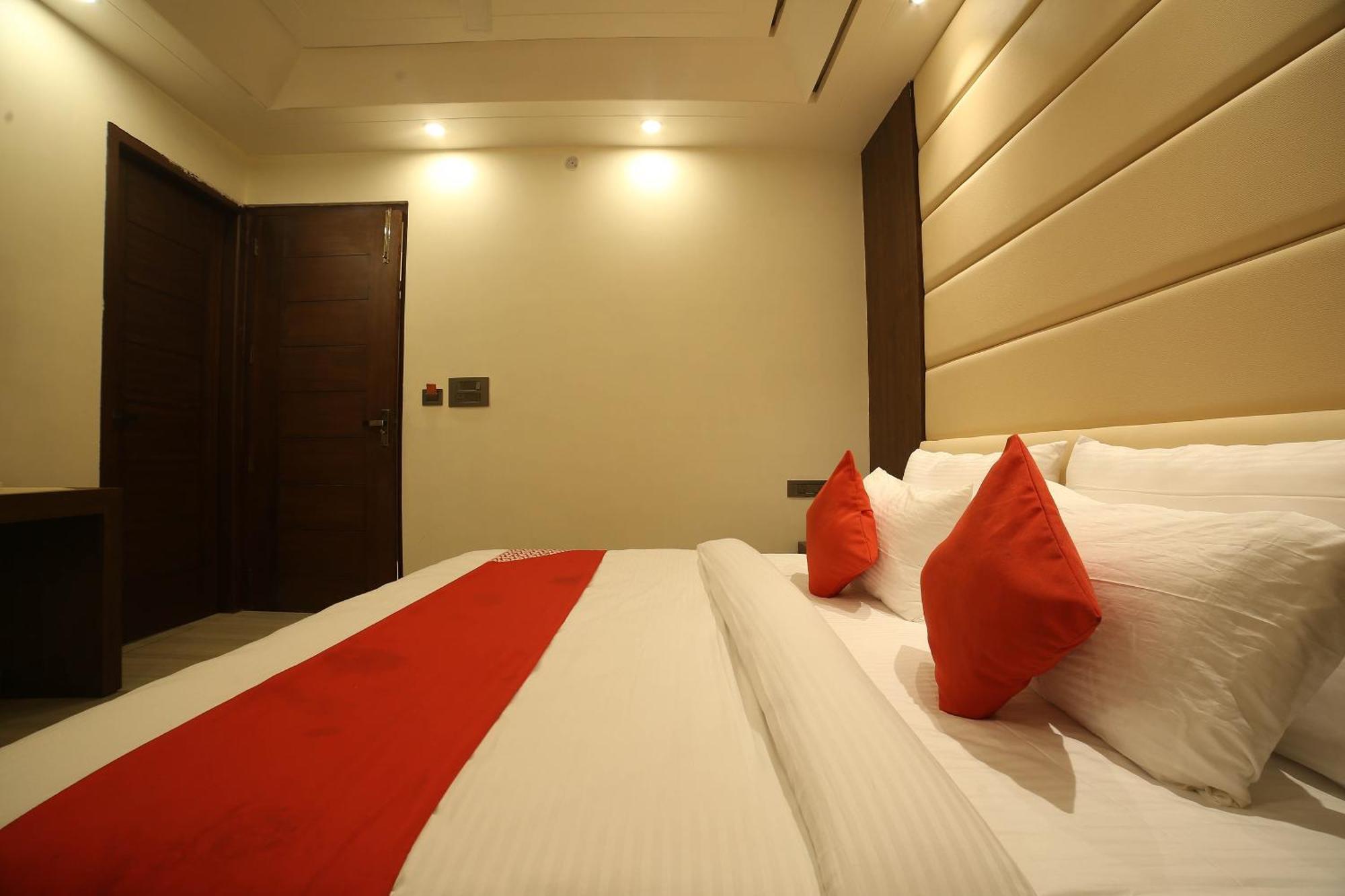 O Status 3* Dehradun