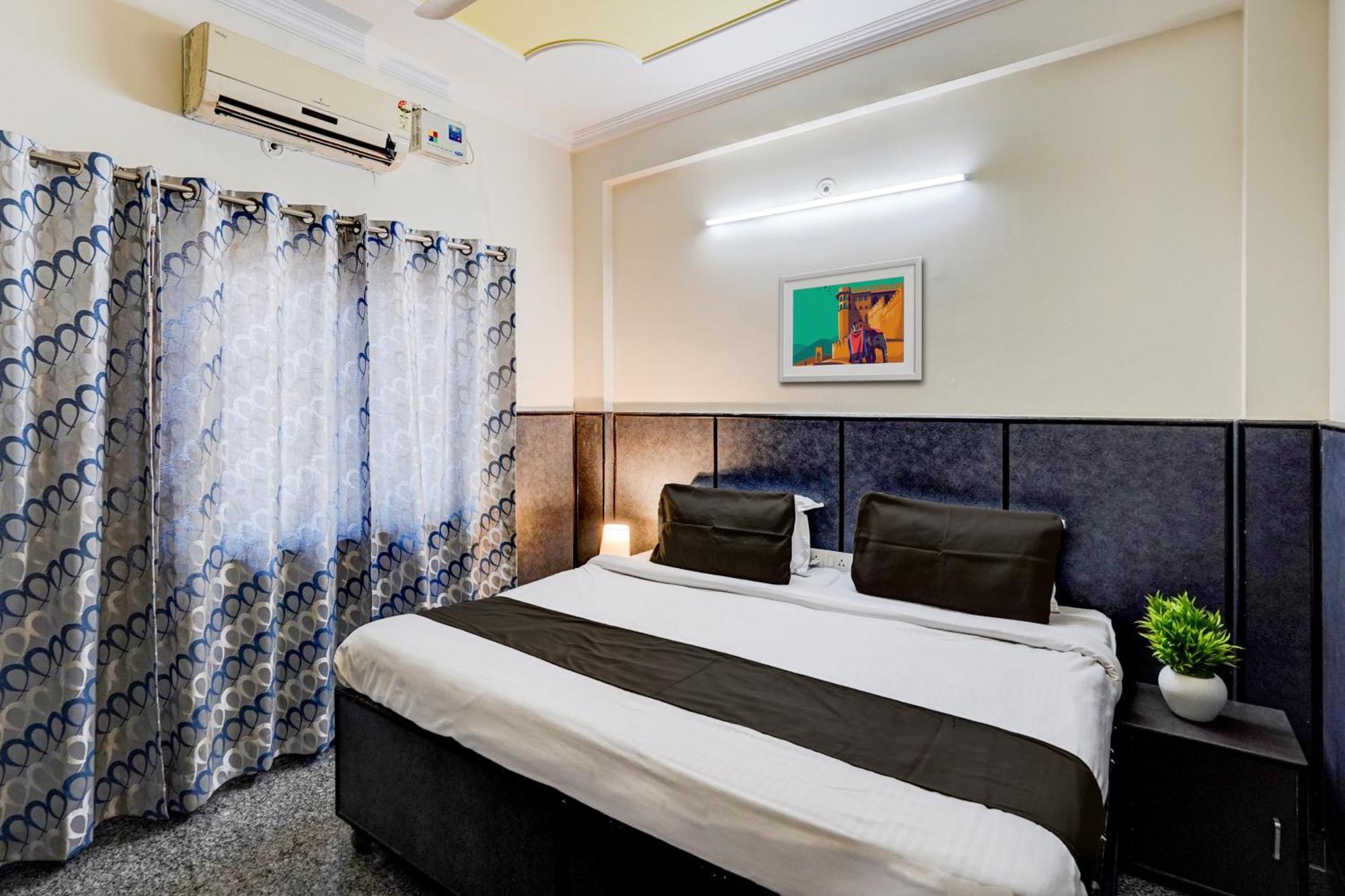 O Aryan Hotel Dehradun