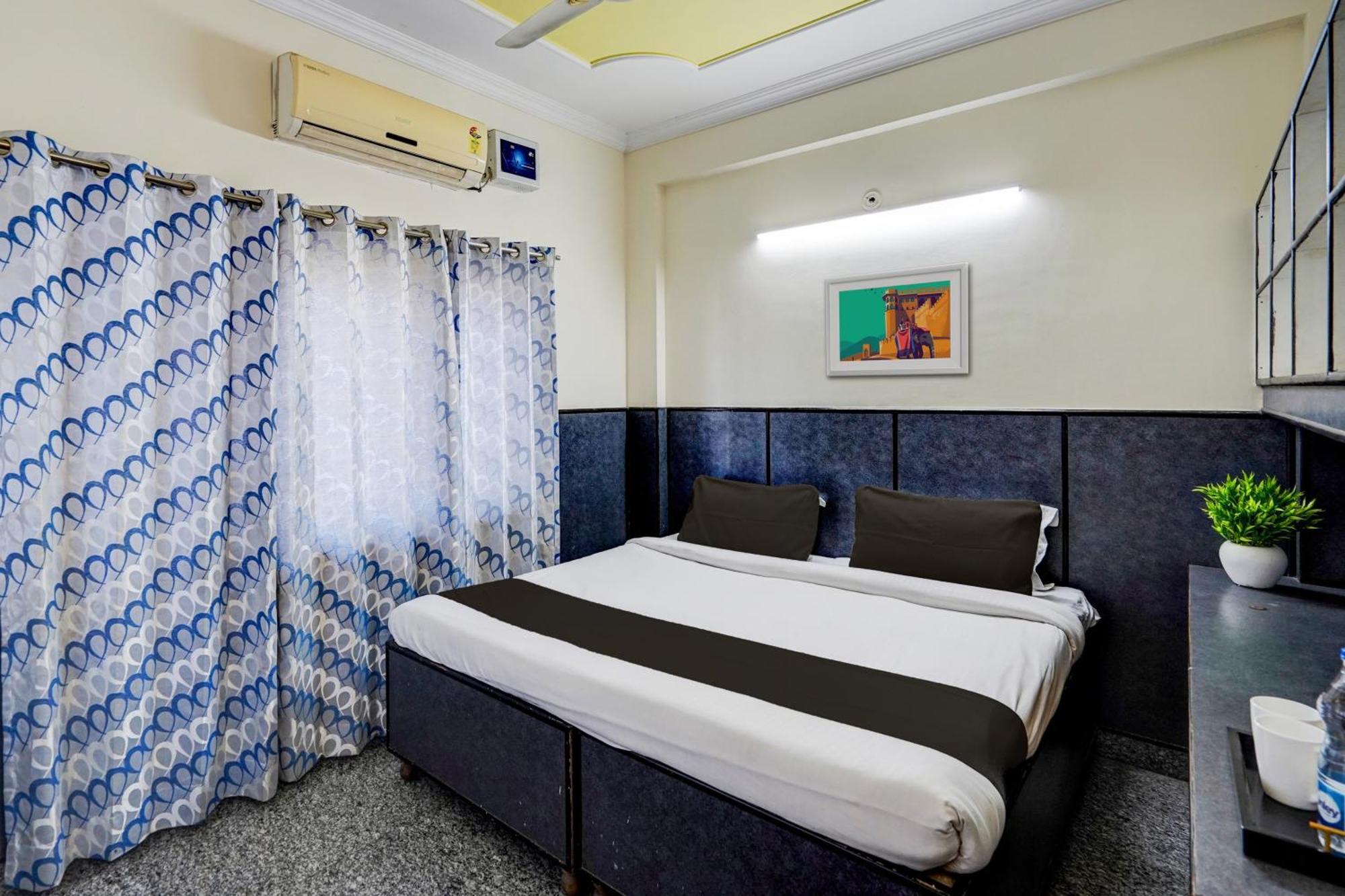 O Aryan Hotel Dehradun