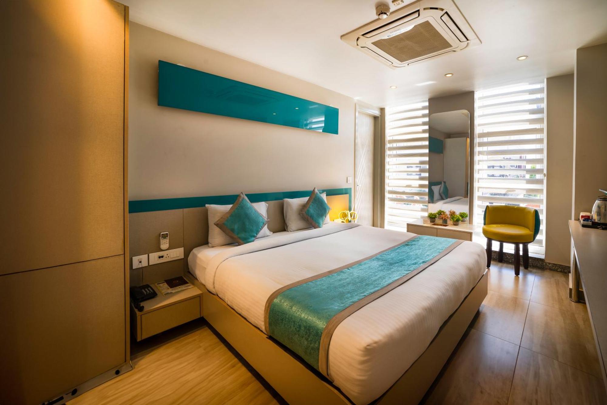 Kailash Plaza Hotel 3*