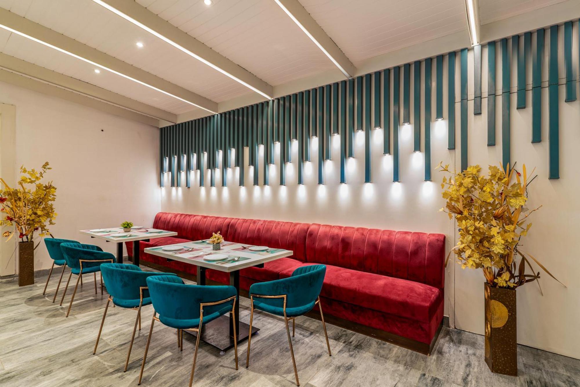 Hotel Kailash Plaza 3*