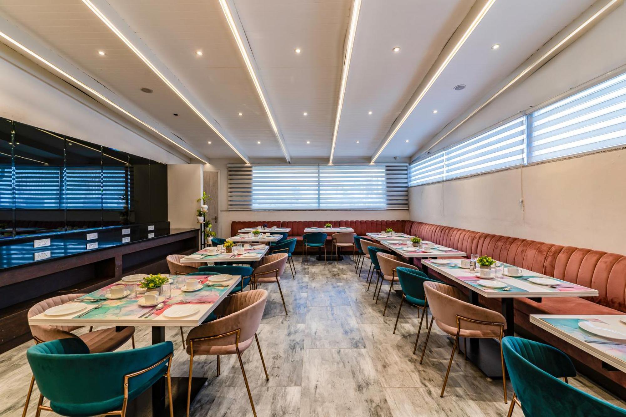 Hotel Kailash Plaza 3*