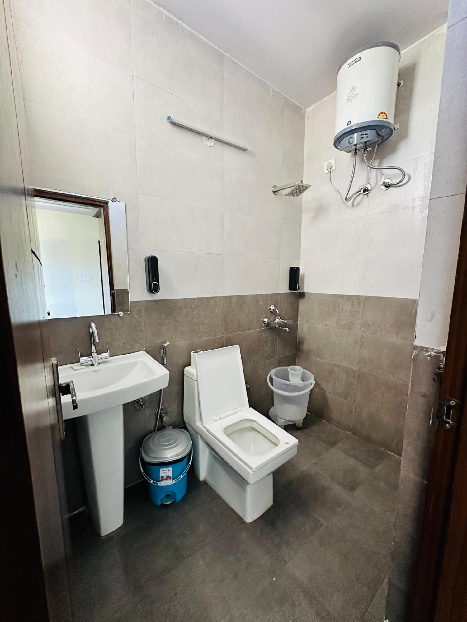 Royal Orbit By Arony Hospitality 3* Dehradun