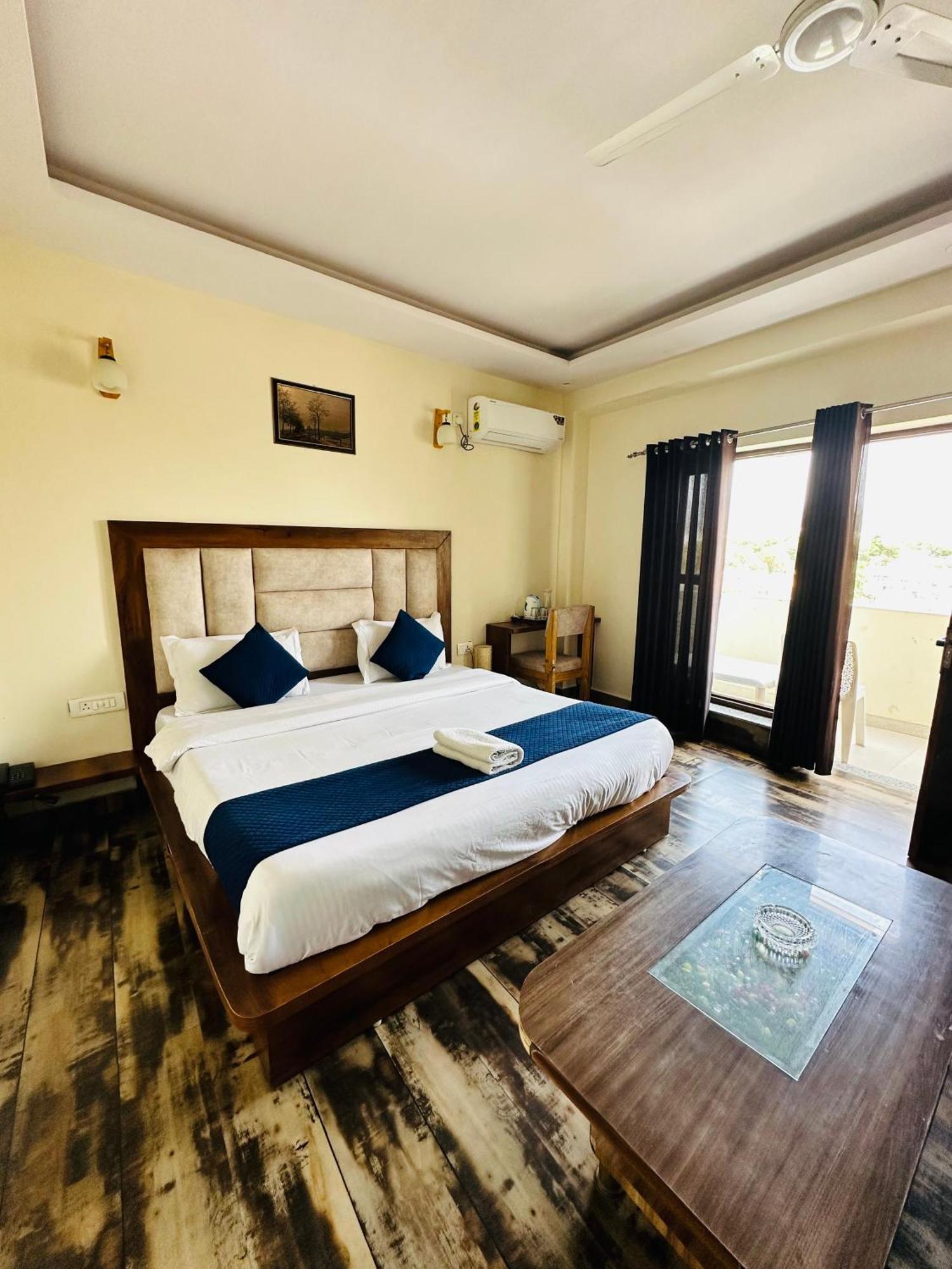 Royal Orbit By Arony Hospitality Dehradun