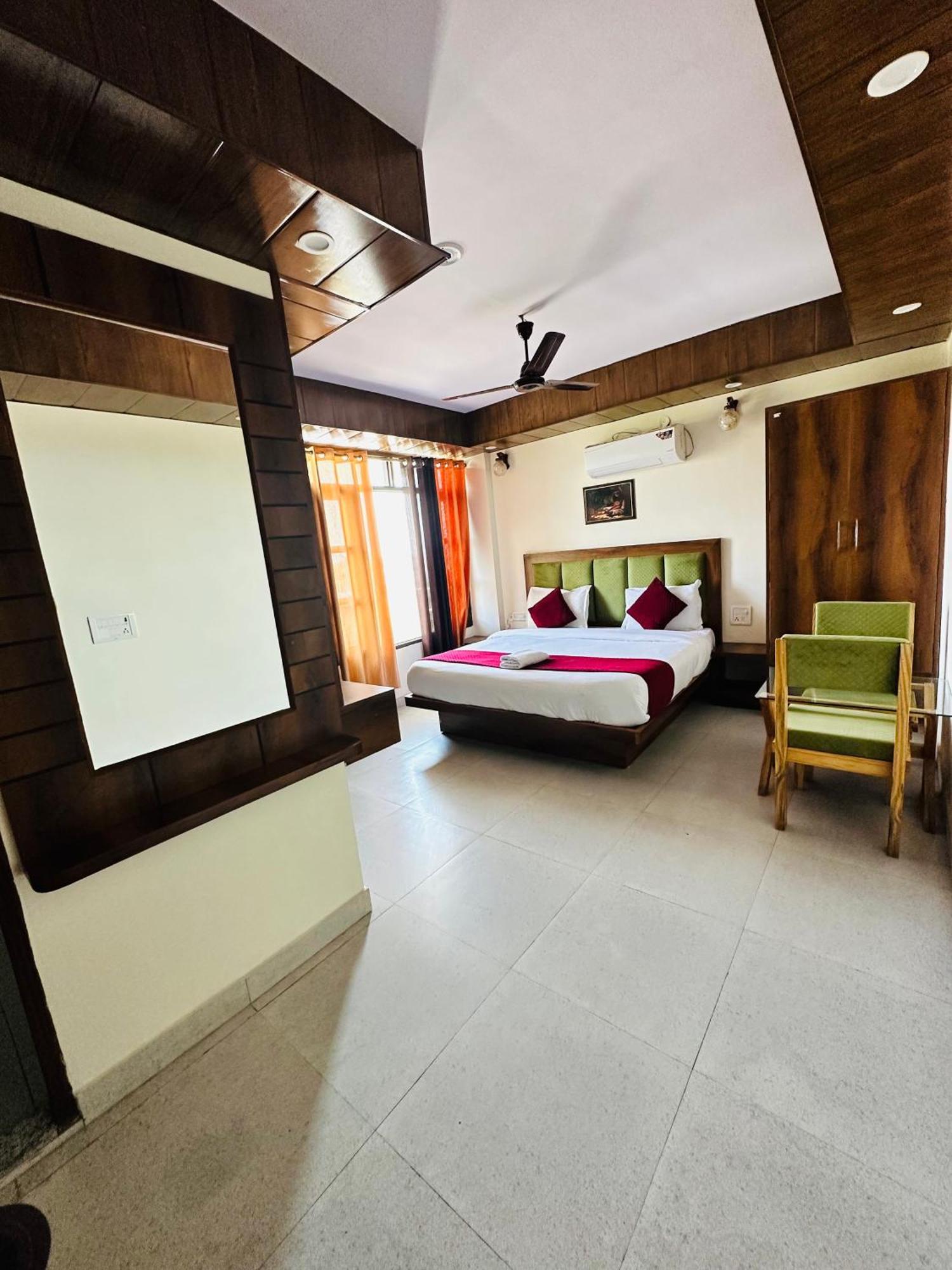 Royal Orbit By Arony Hospitality Dehradun