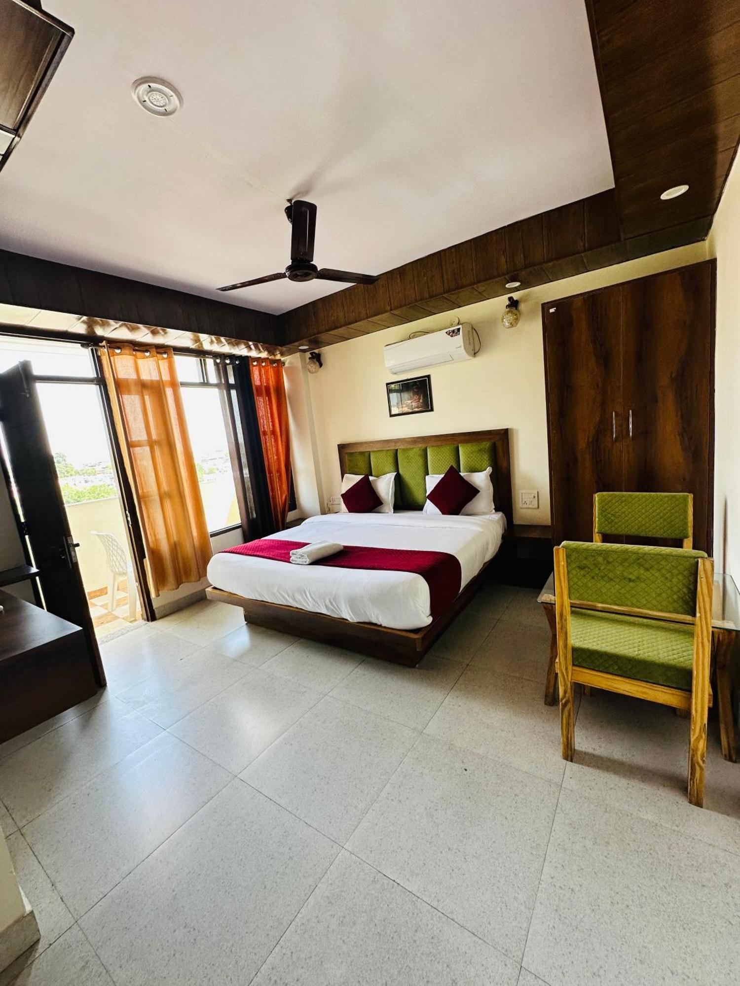 Hotel Royal Orbit By Arony Hospitality 3*