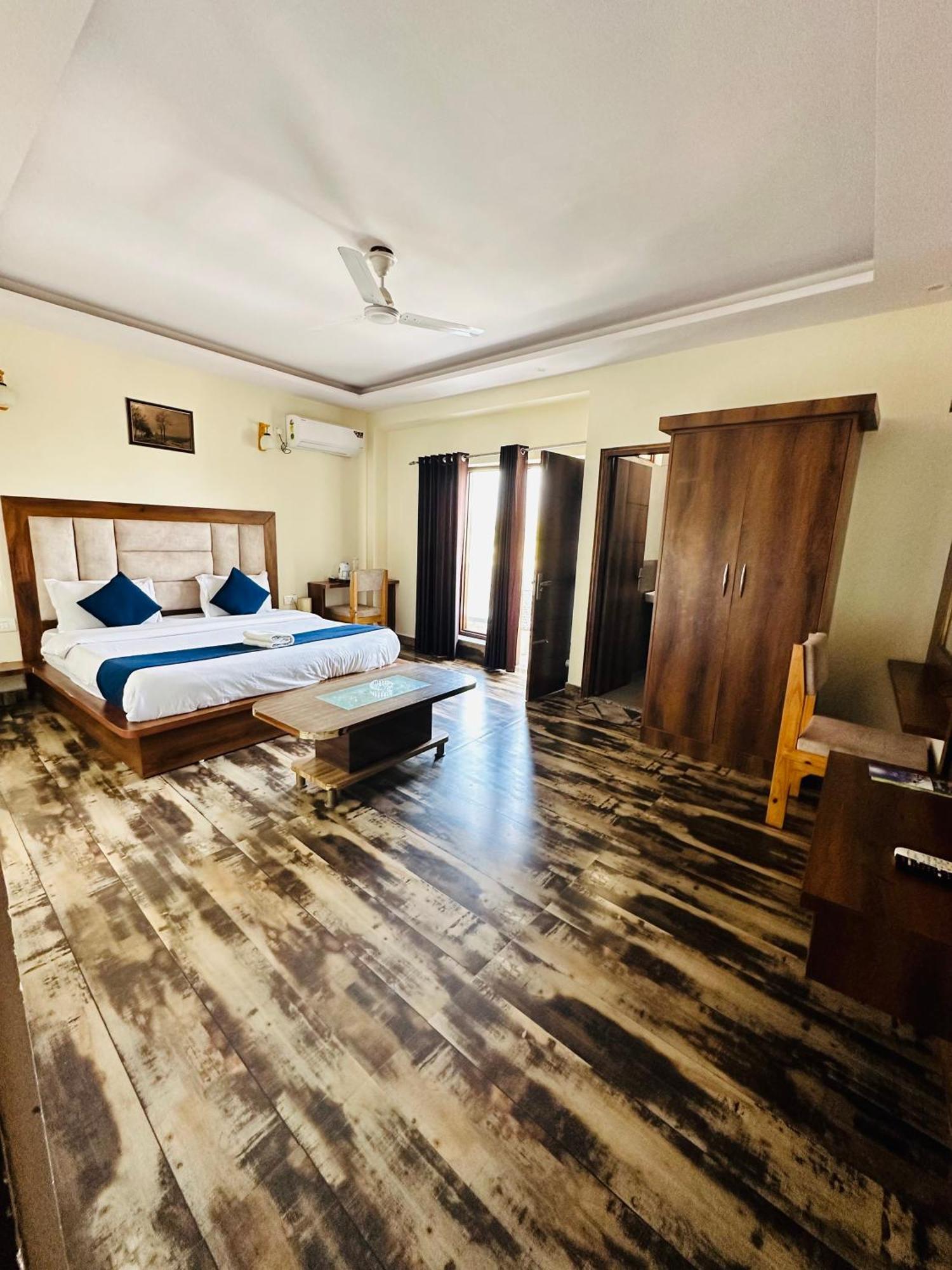 Hotel Royal Orbit By Arony Hospitality