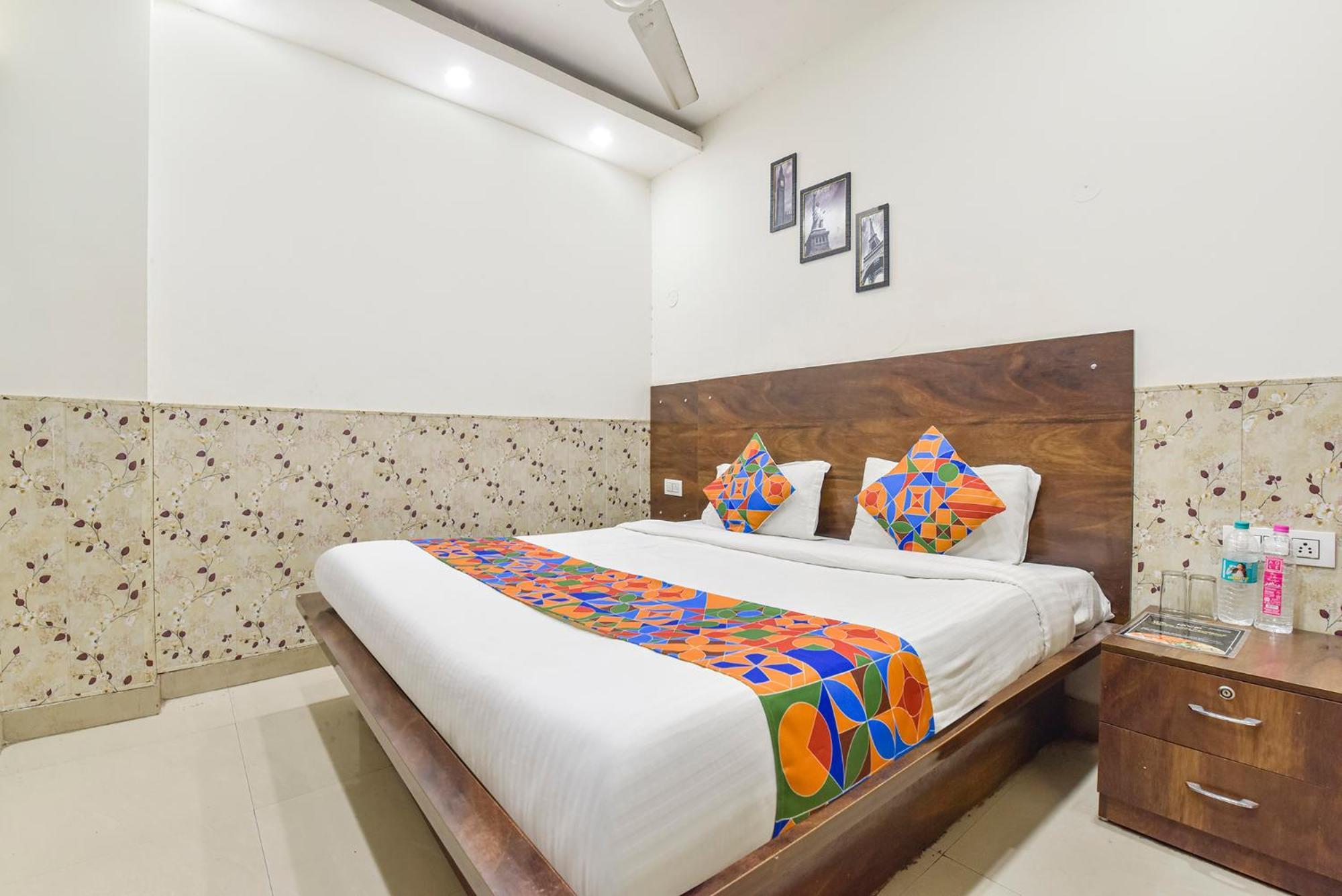 Fabexpress Mohan Residency Hotel