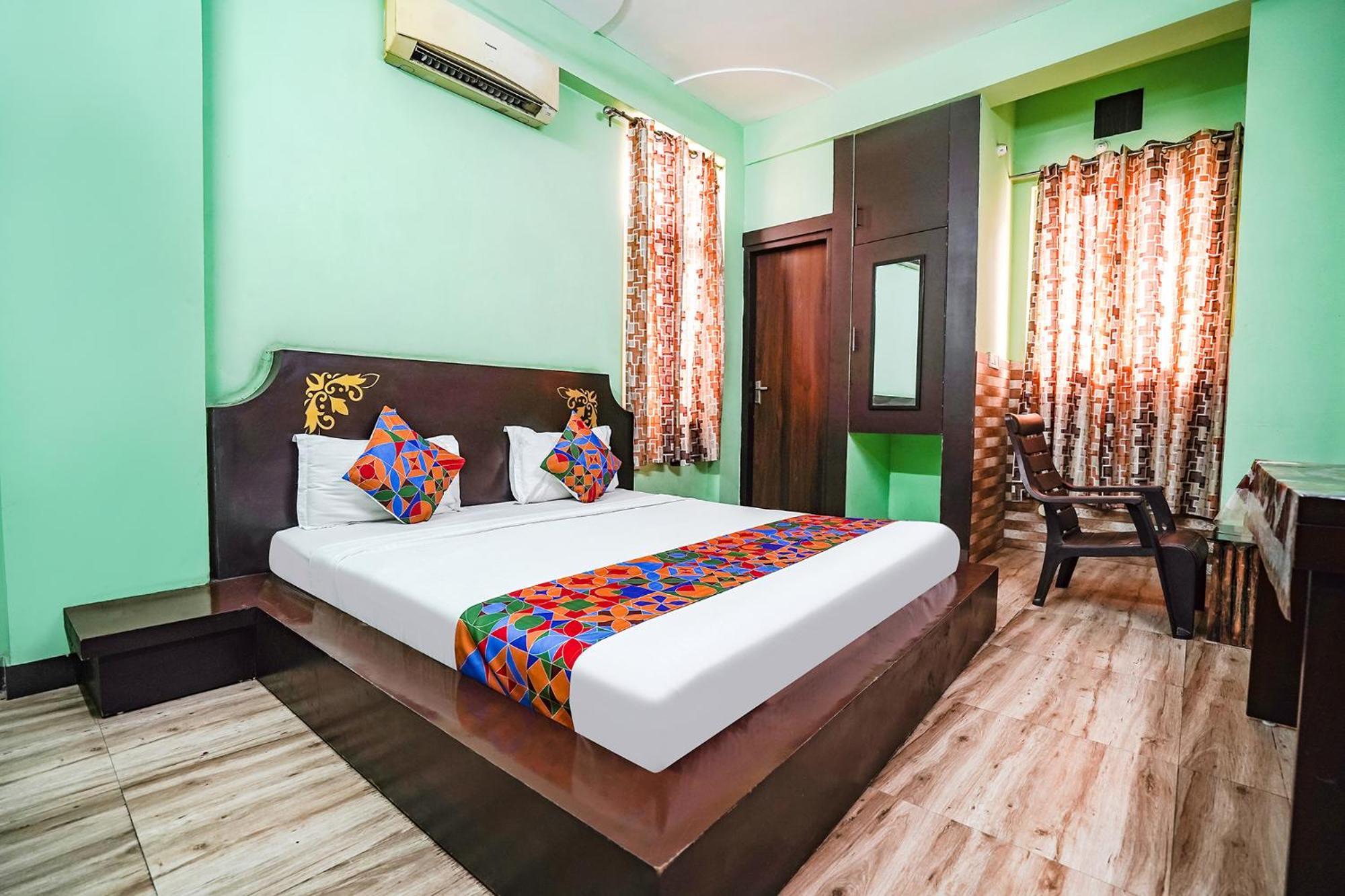 Fabhotel Krishna Heights