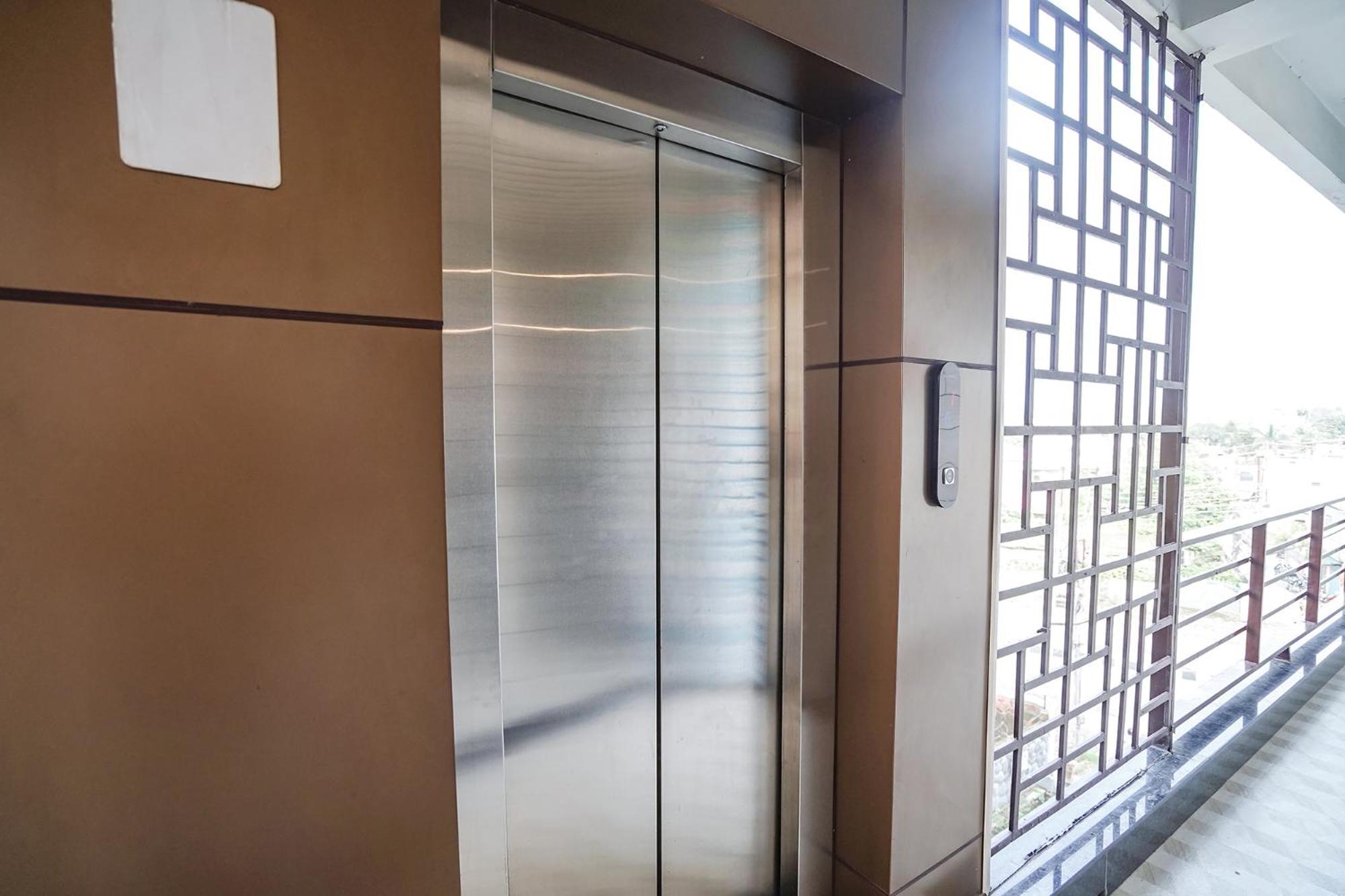 Fabhotel Krishna Heights Hotel