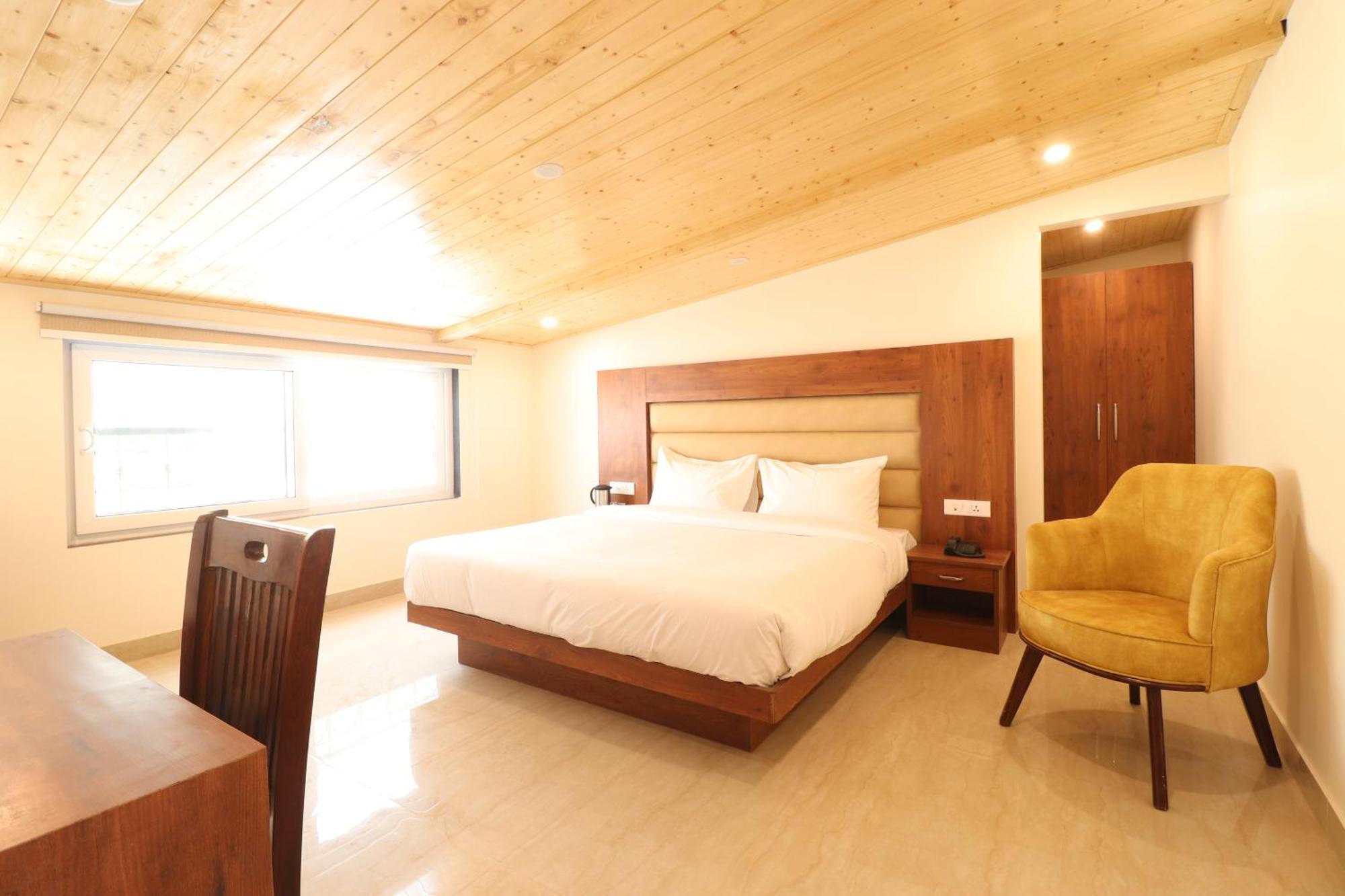 Mussoorie Heights 3*
