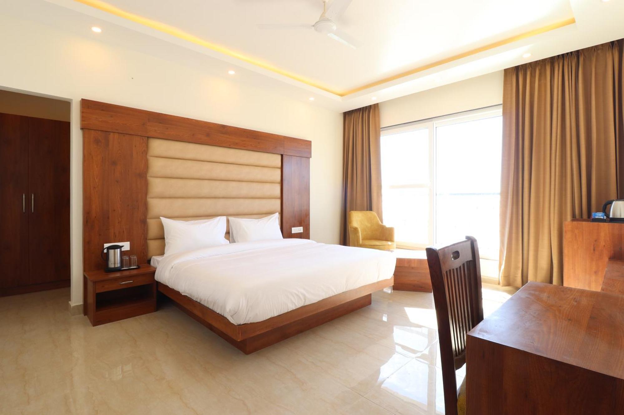 Mussoorie Heights Hotel