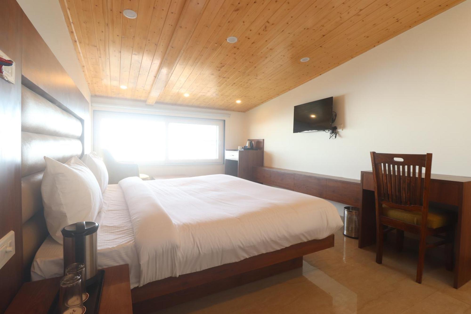 Hotel Mussoorie Heights