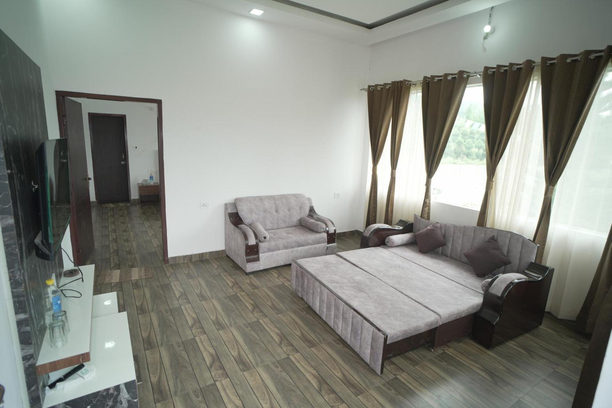 River View Resort 4*